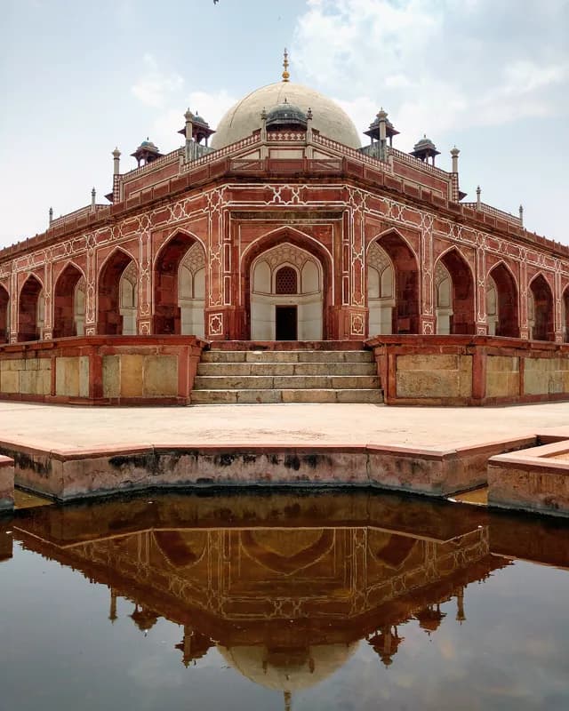 Humayun's Tomb framed by its gardens